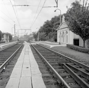 Laeken, halte Royale - SNCB Z03455H (1).jpg